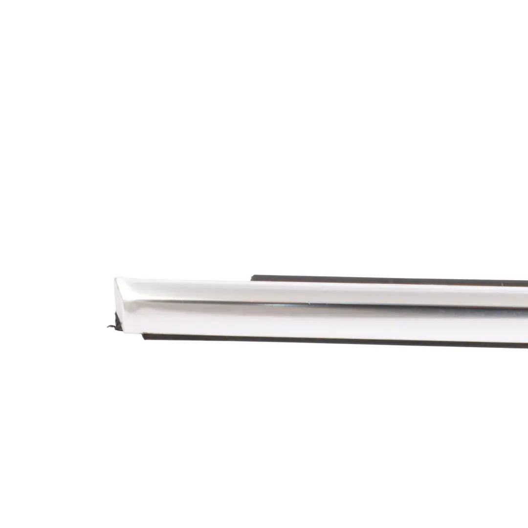 3V Combi Junta Ventana Trasera Exterior Izquierda para Skoda Superb con número de pieza 3V9839475F Skoda Superb 3V Combi Junta Ventana Trasera Exterior Izquierda - SKU 3V9839475F - Número de pieza 3V9839475F