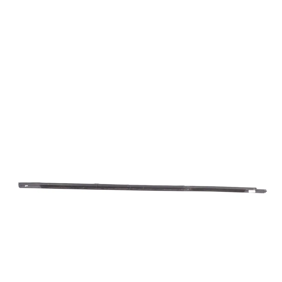3V Combi Guarnizione Finestrino Posteriore Sinistro per Skoda Superb con numero di parte 3V9839475F Skoda Superb 3V Combi Guarnizione Finestrino Posteriore Sinistro - SKU 3V9839475F - Numero di parte 3V9839475F