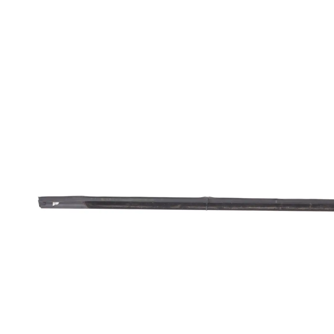 Skoda Superb 3V Combi Joint Fenêtre Arrière Extérieur Gauche - SKU 3V9839475F - Numéro de pièce 3V9839475F