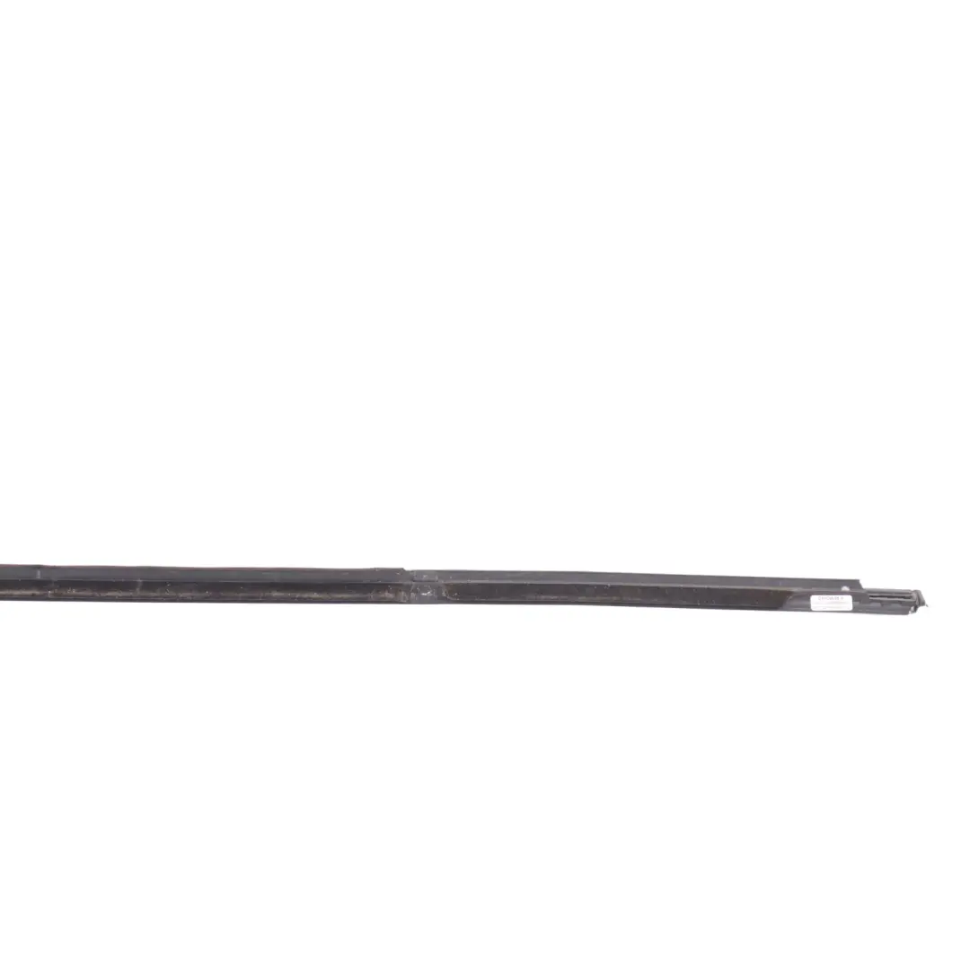 3V Combi Hintere Äußere Fenster Öffnung Dichtung Links für Skoda Superb mit Teilenummer 3V9839475F Skoda Superb 3V Combi Hintere Äußere Fenster Öffnung Dichtung Links - SKU 3V9839475F - Teilenummer 3V9839475F