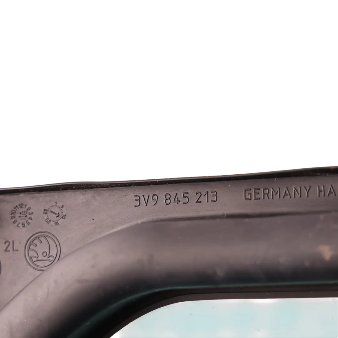 3V Rear Quarter Window Glass Tinted Green Left N/S to Skoda Superb with Part number 3V9845213E Skoda Superb 3V Rear Quarter Window Glass Tinted Green Left N/S - SKU 3V9845213E - Part number 3V9845213E