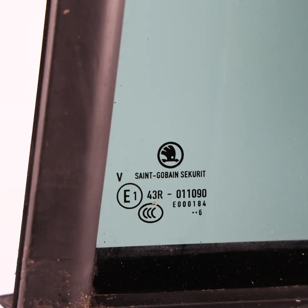 Skoda Superb 3V Rear Quarter Window Glass Tinted Green Left N/S - SKU 3V9845213E - Part number 3V9845213E