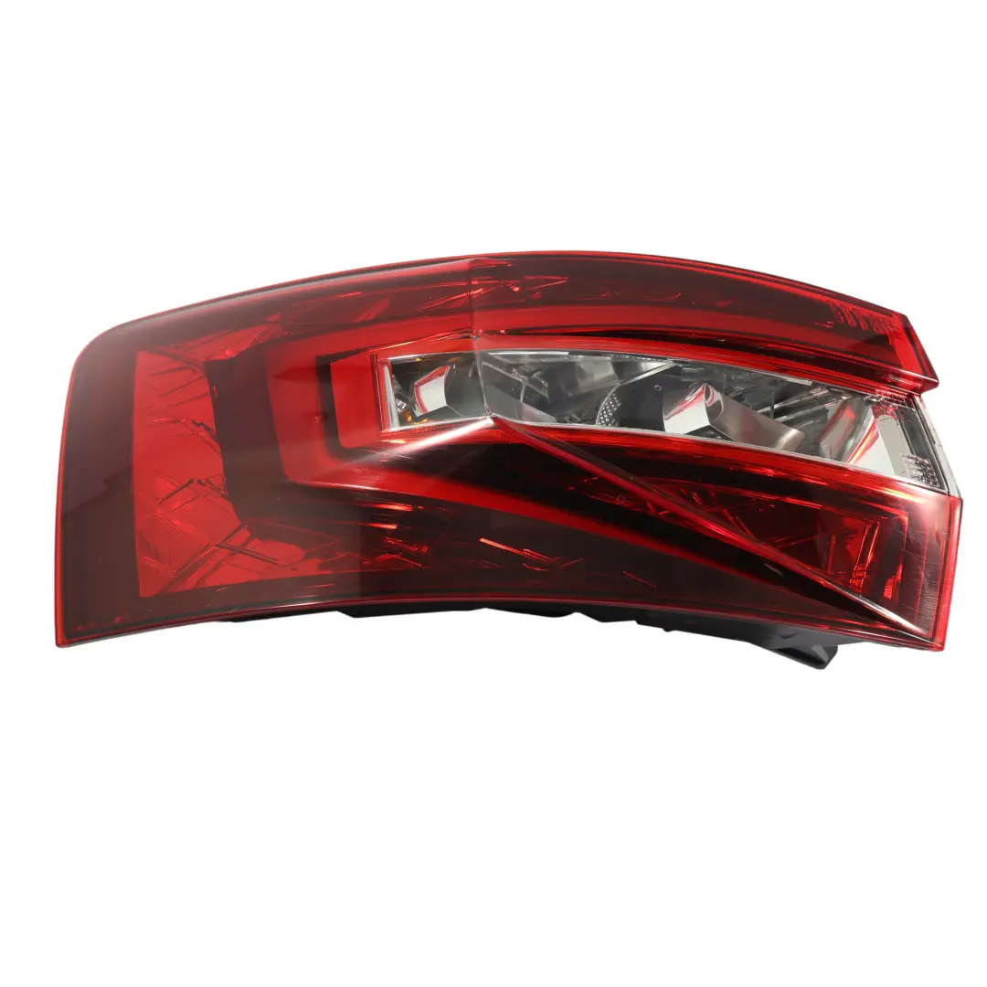 Skoda Superb 3V III Feu Arrière Extérieur Gauche - SKU 3V9945207 - Numéro de pièce 3V9945207