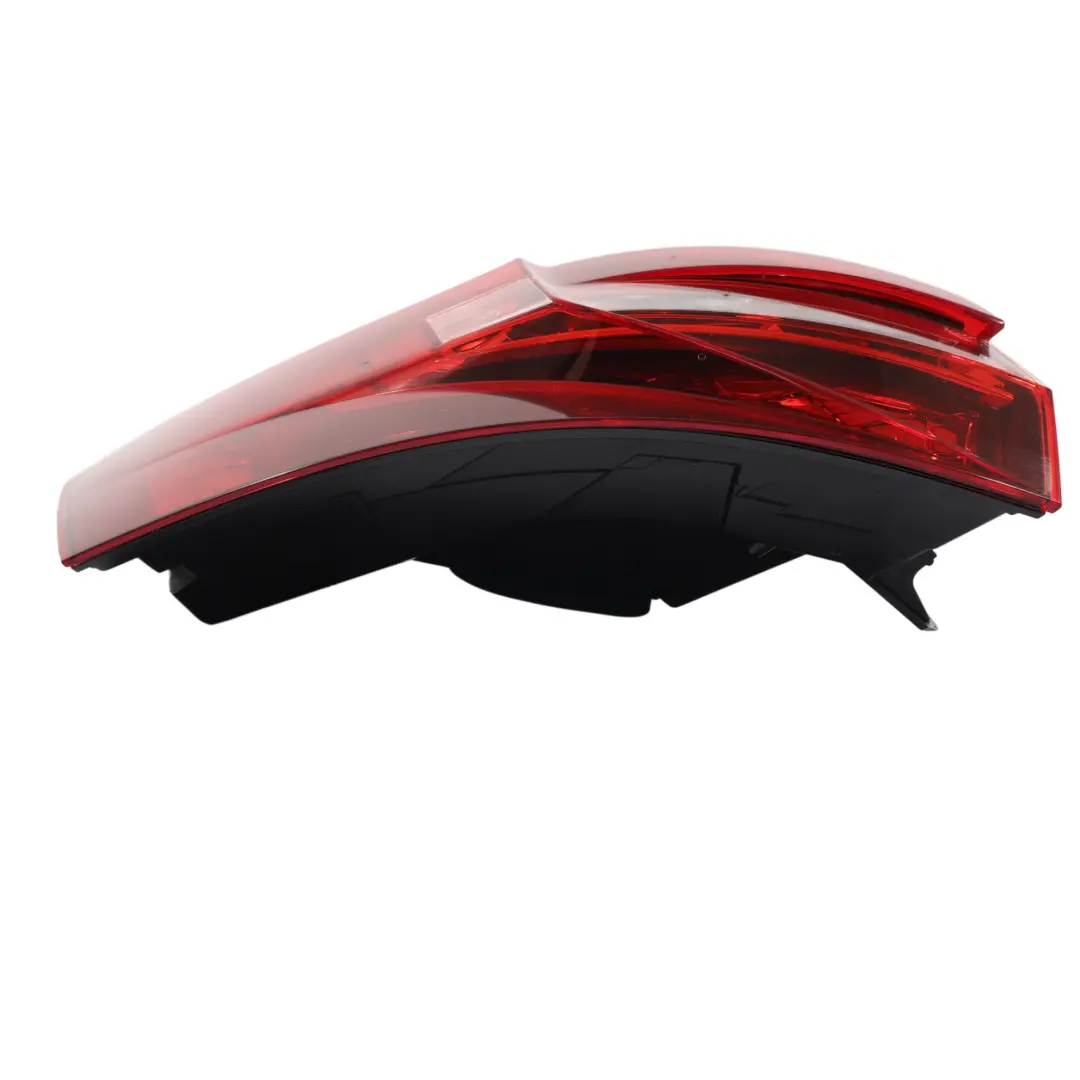 Skoda Superb 3V III Luz Trasera Luz Trasera Exterior Izquierda - SKU 3V9945207 - Número de pieza 3V9945207