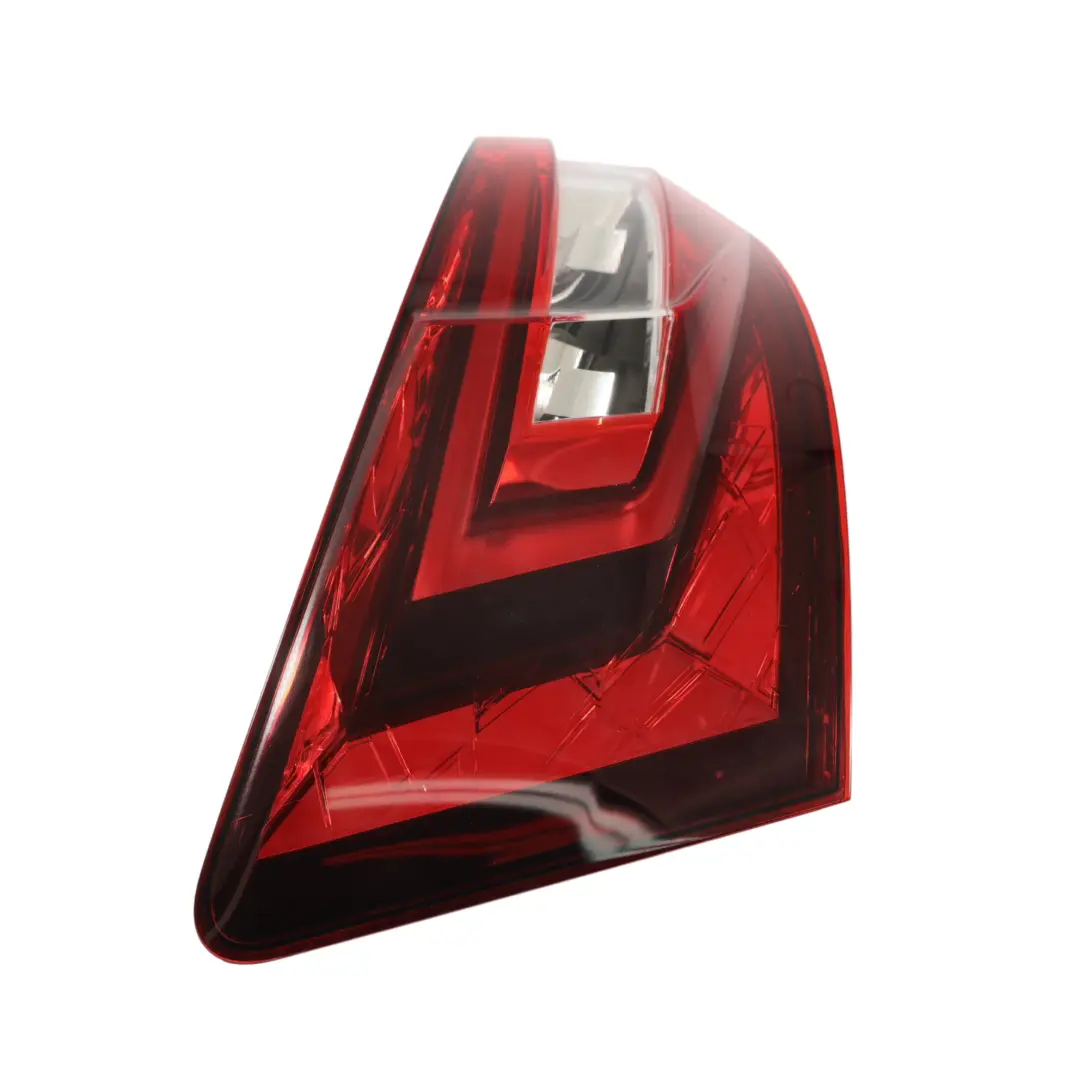 3V III Lampa Lewy Tył Lewa Tylna do Skoda Superb o numerze 3V9945207 Skoda Superb 3V III Lampa Lewy Tył Lewa Tylna - SKU 3V9945207 - Numer Części 3V9945207