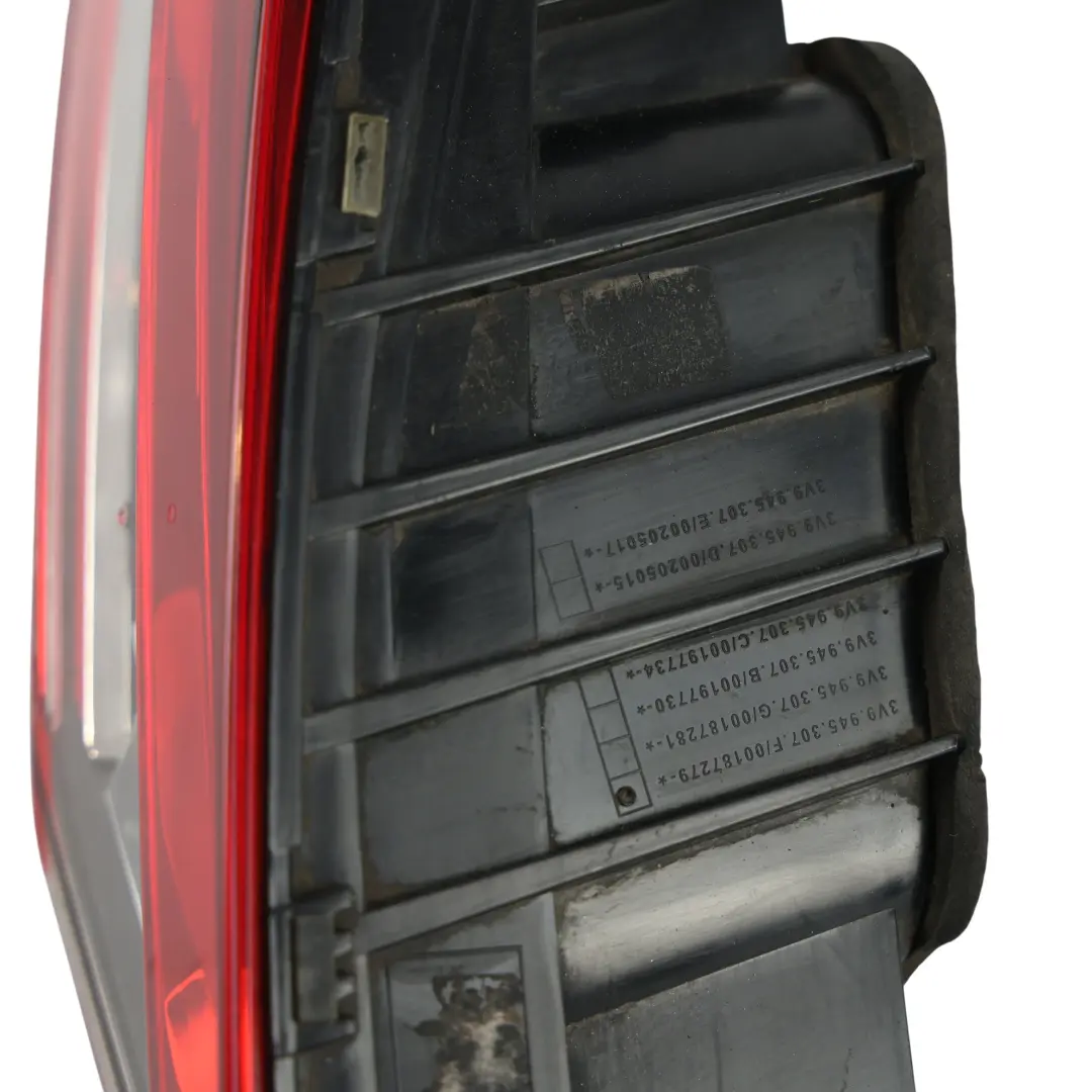 Mk3 3V Rear Tail Lamp With Fog Light Inner Left N/S to Skoda Superb with Part number 3V9945307F Skoda Superb Mk3 3V Rear Tail Lamp With Fog Light Inner Left N/S - SKU RHD-3V9945307F - Part number 3V9945307F