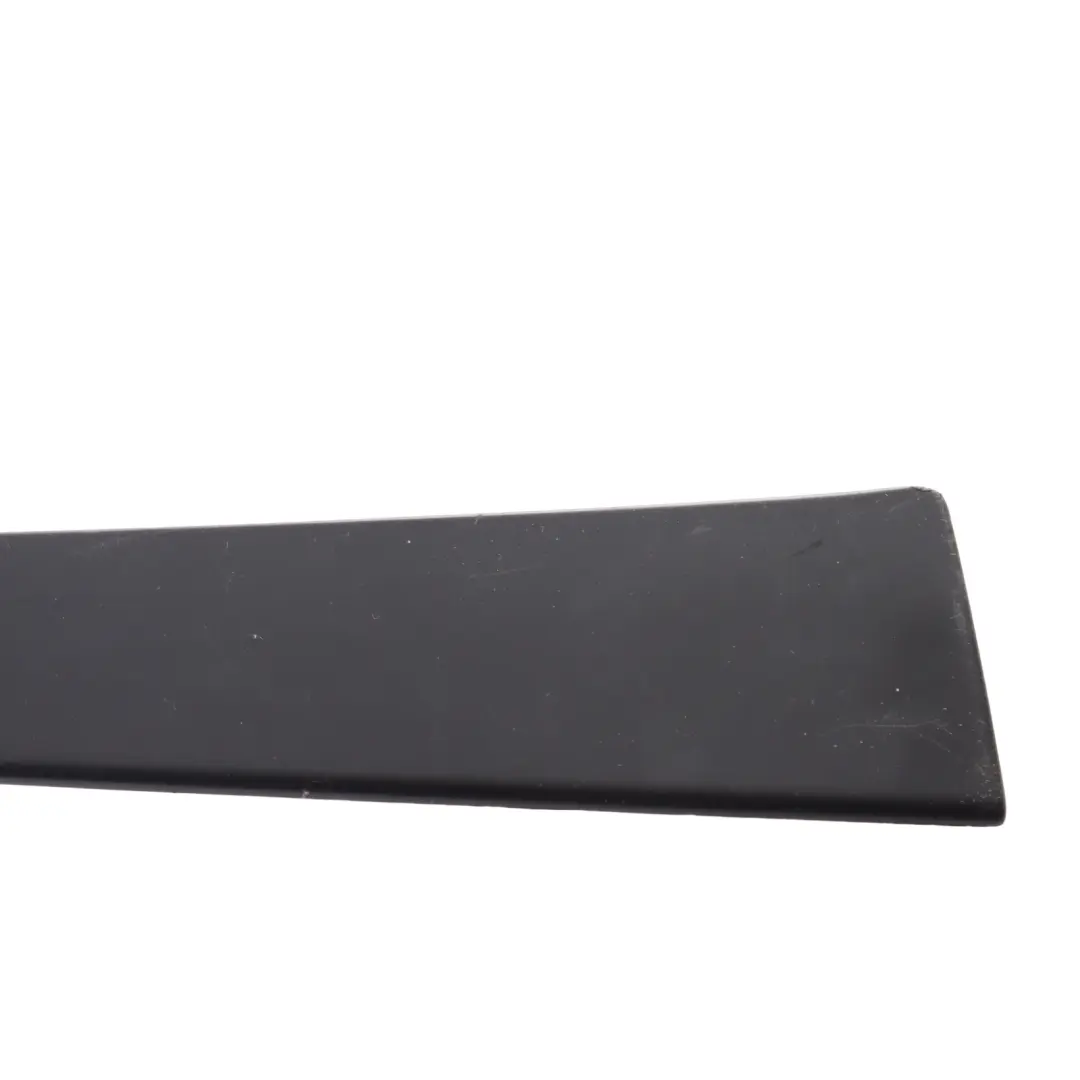 Door Moulding Trim Cover Soul Black Left N/S to Audi R8 42 with Part number 420853267B Audi R8 42 Door Moulding Trim Cover Soul Black Left N/S - SKU 420853267B - Part number 420853267B