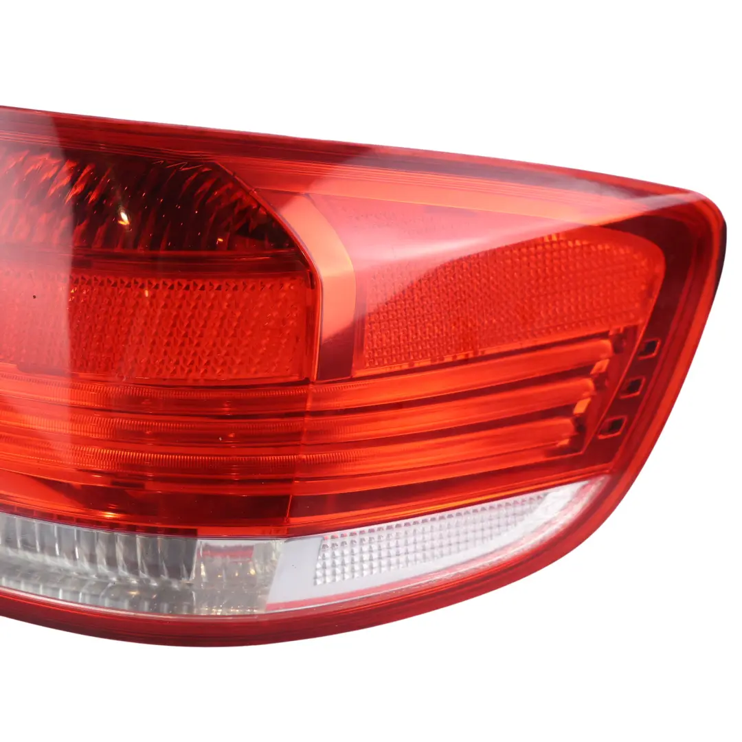 BMW E92 Coupé Feu Arrière Droit - SKU 4428214-2 - Numéro de pièce 4428214