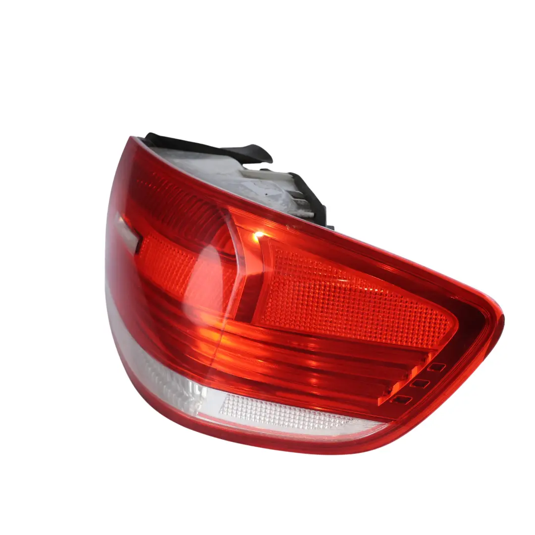 BMW E92 Coupé Luce Posteriore Nel Pannello Laterale Destro - SKU 4428214-2 - Numero di parte 4428214