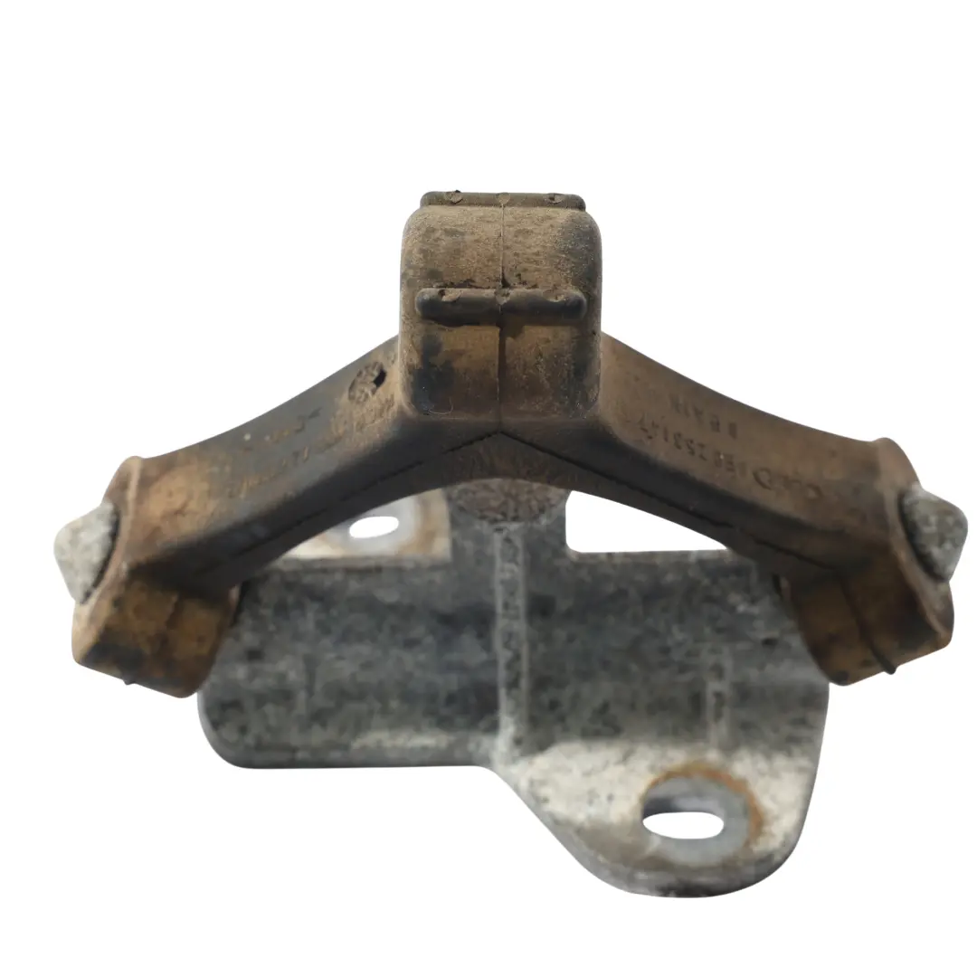 Audi A4 B7 Supporto Staffa Scarico 2.0 TDI - SKU 4B0253663F - Numero di parte 4B0253663F