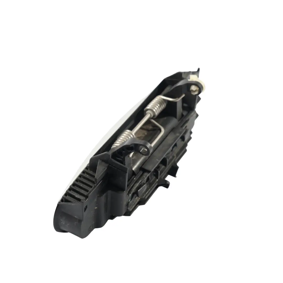 Manija Puerta Trasera Izquierda Derecha Plata Hielo - X7W para Audi A3 8P con número de pieza 4B0839885 Audi A3 8P Manija Puerta Trasera Izquierda Derecha Plata Hielo - X7W - SKU 4B0839885-ICS - Número de pieza 4B0839885