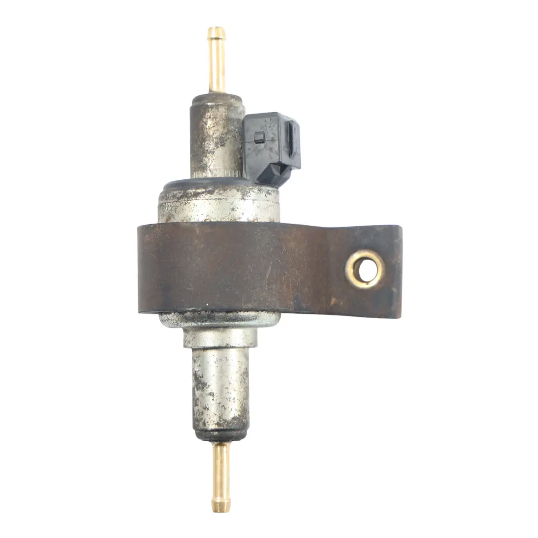 7L Webasto Bomba Dosificadora Combustible para Volkswagen Touareg con número de pieza 4B0963303 Volkswagen Touareg 7L Webasto Bomba Dosificadora Combustible - SKU 4B0963303-1 - Número de pieza 4B0963303