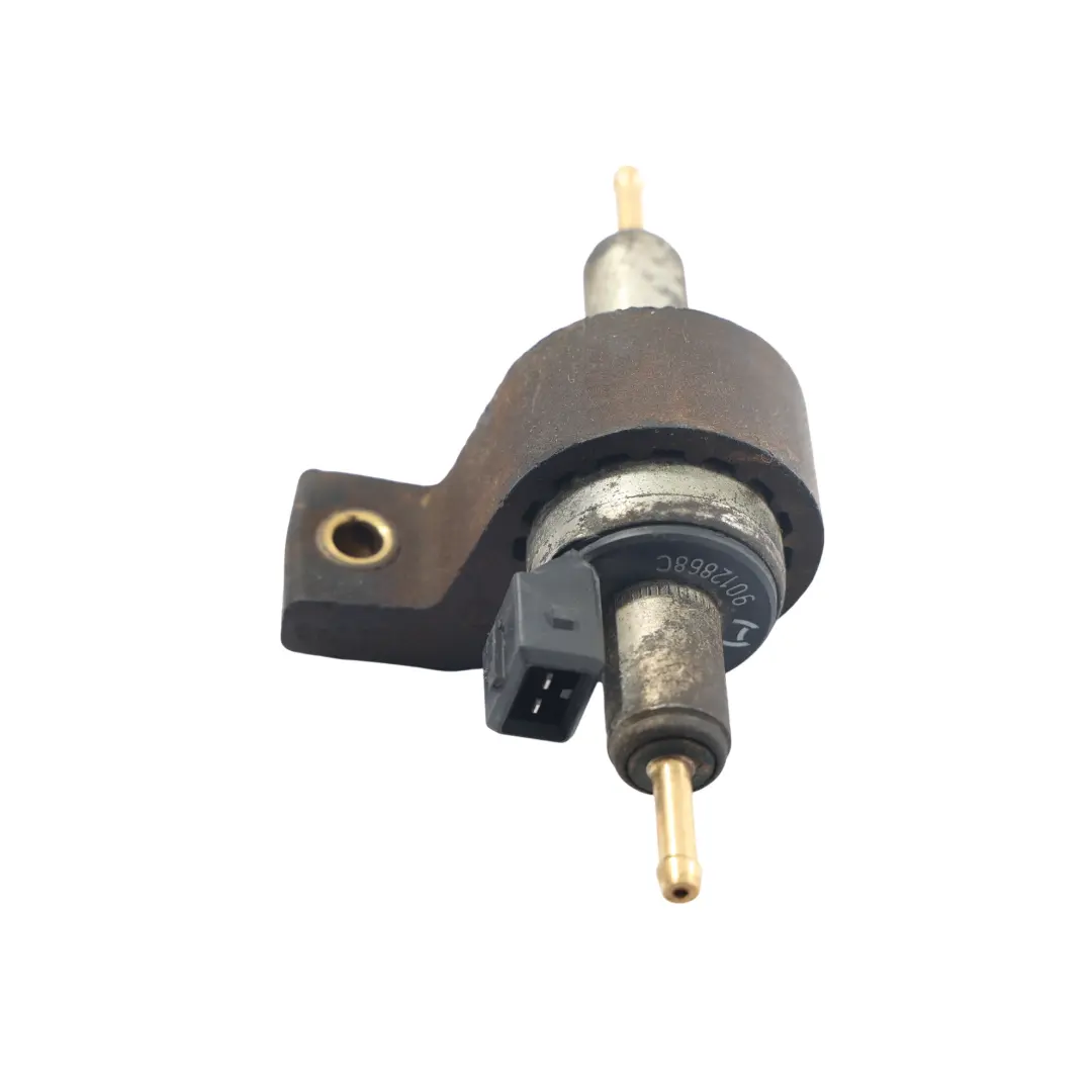 7L Webasto Pompa Dosaggio Combustibile per Volkswagen Touareg con numero di parte 4B0963303 Volkswagen Touareg 7L Webasto Pompa Dosaggio Combustibile - SKU 4B0963303-1 - Numero di parte 4B0963303