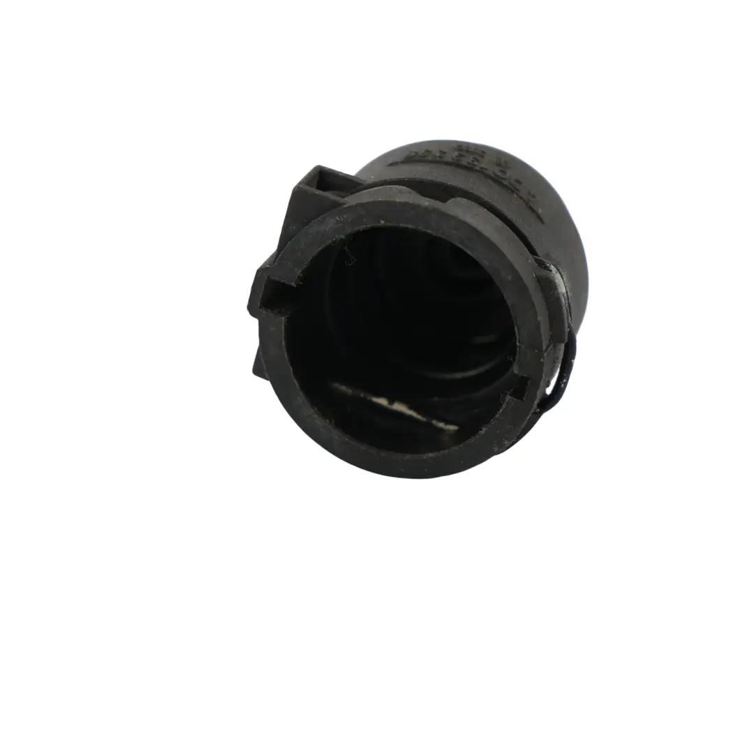 Radiatore Fondo Liquido Tappo Chiusura Flangia per Audi A4 B9 A5 8T F5 con numero di parte 4D0133335 Audi A4 B9 A5 8T F5 Radiatore Fondo Liquido Tappo Chiusura Flangia - SKU 4D0133335 - Numero di parte 4D0133335