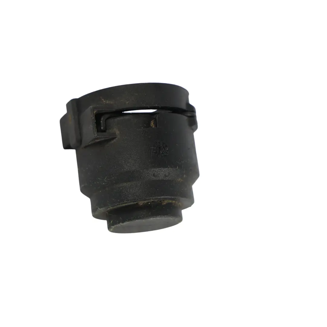 Audi A4 B9 A5 8T F5 Radiator Bottom Coolant Closure Cap Flange - SKU 4D0133335 - Part number 4D0133335