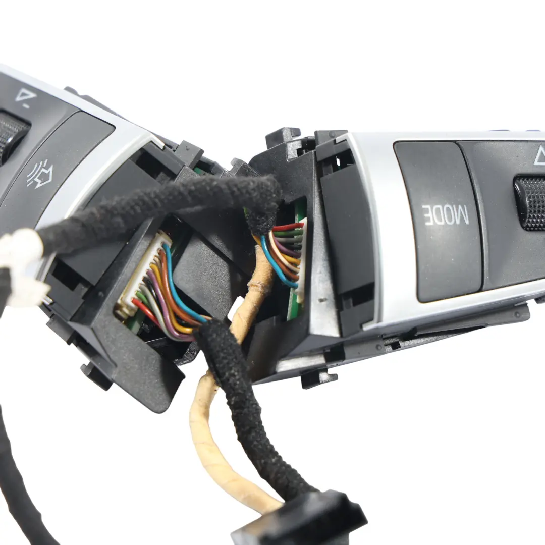 Audi A3 8P Volante Multifunción Control Interruptor Botón - SKU 4E0951527AJ-2 - Número de pieza 4E0951527AJ