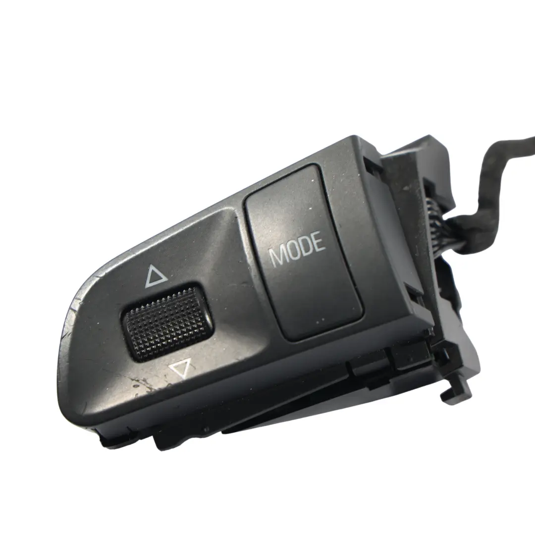 Audi A4 B7 Przycisk Kierownicy Przełączniki Wielofunkcyjne - SKU 4F0951527-1 - Numer Części 4F0951527