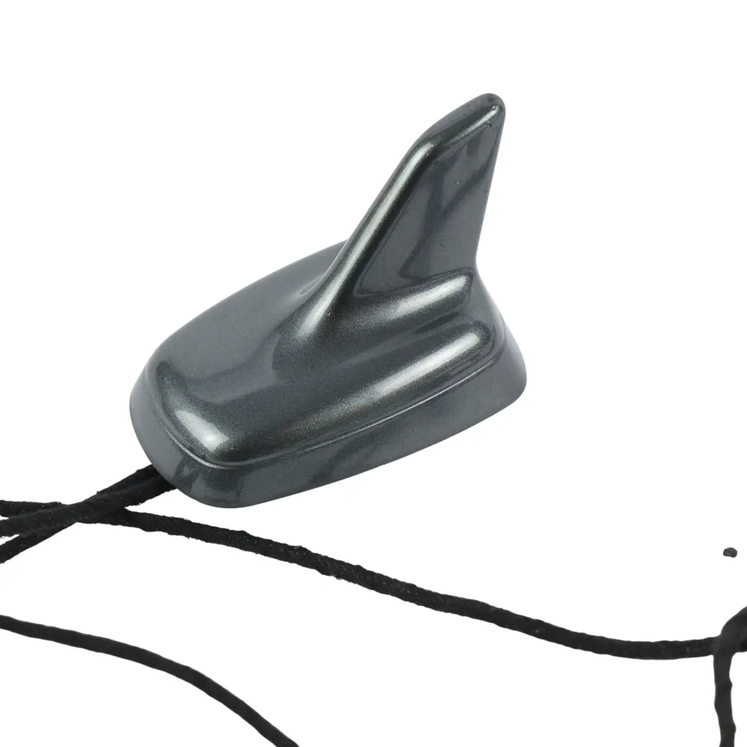 Antenne Haifischflosse Dach Daytona Grau Z7S für Audi A6 C6 mit Teilenummer 4F5035503M Audi A6 C6 Antenne Haifischflosse Dach Daytona Grau Z7S - SKU 4F5035503M-DGR - Teilenummer 4F5035503M