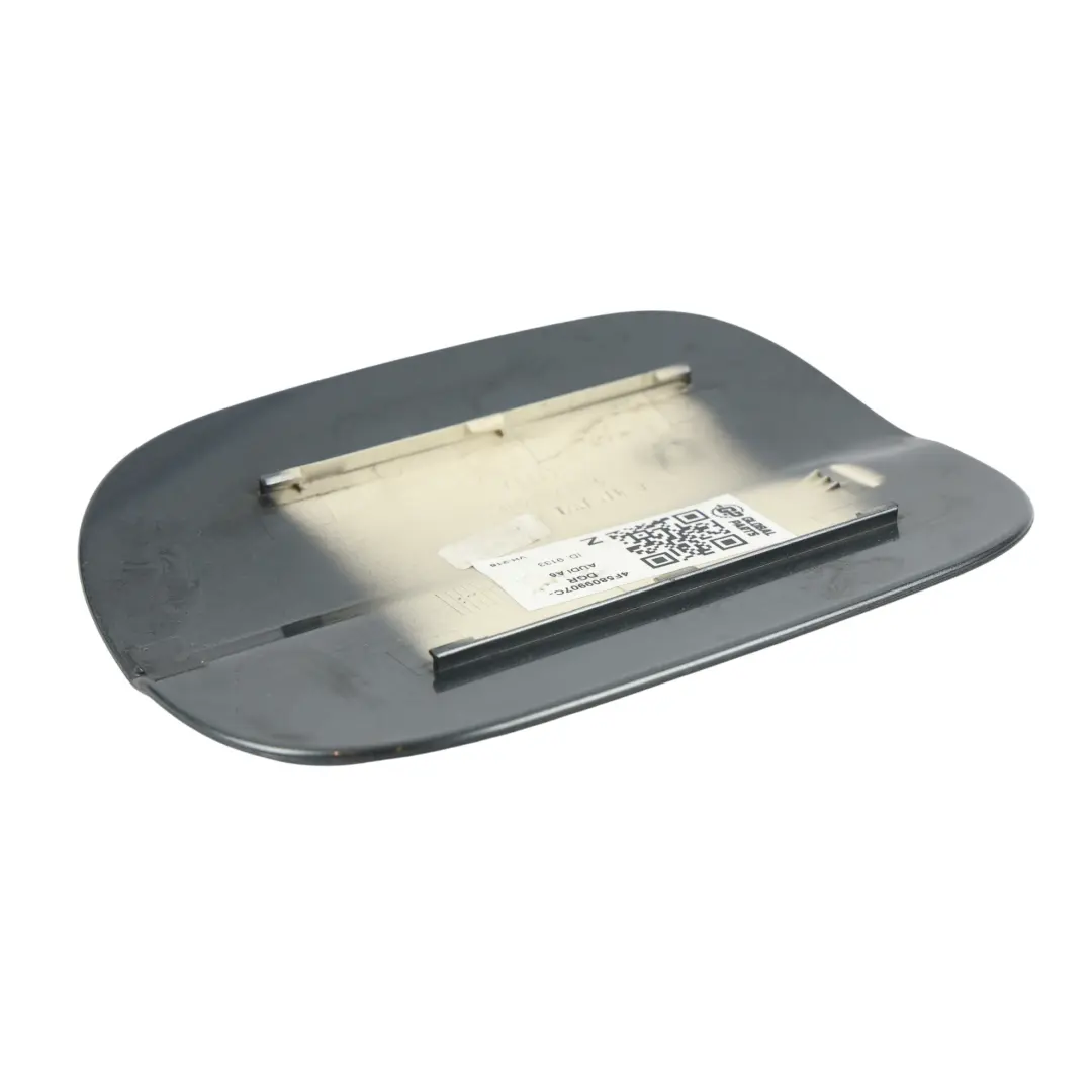 Coperchio Sportello Carburante Tappo Grigio Daytona Z7S per Audi A6 C6 con numero di parte 4F5809907C Audi A6 C6 Coperchio Sportello Carburante Tappo Grigio Daytona Z7S - SKU 4F5809907C-DGR - Numero di parte 4F5809907C
