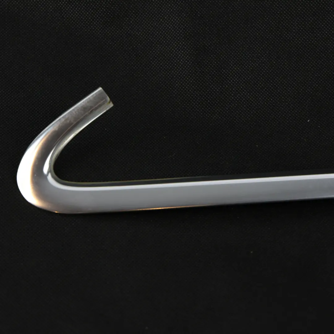 Modanatura Finestrino Laterale Cromata Posteriore Destra per Audi A6 C6 con numero di parte 4F5853346A Audi A6 C6 Modanatura Finestrino Laterale Cromata Posteriore Destra - SKU 4F5853346A - Numero di parte 4F5853346A