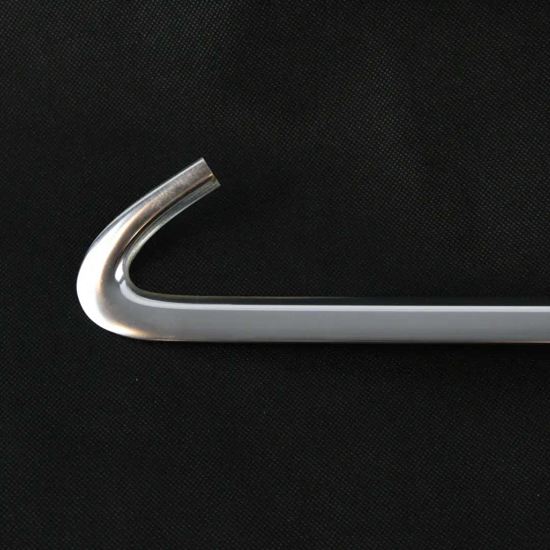 Baguette Moulure Vitre Latérale Chrome Arrière Droite pour Audi A6 C6 à propos du numéro de pièce 4F5853346A Audi A6 C6 Baguette Moulure Vitre Latérale Chrome Arrière Droite - SKU 4F5853346A - Numéro de pièce 4F5853346A