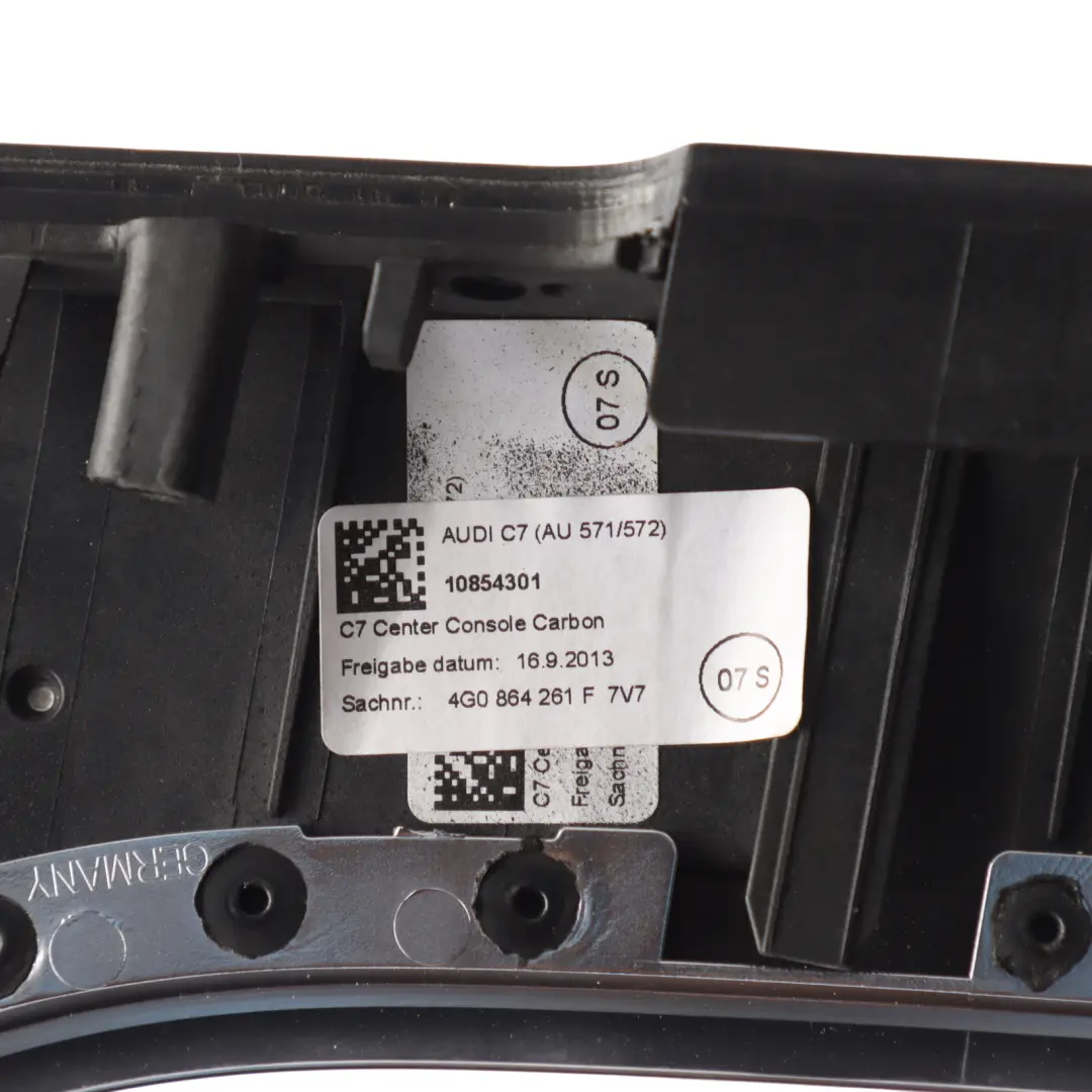 Interior Centre Console Decorative Trim Moulding Carbon to Audi A7 4G with Part number 4G0864261F Audi A7 4G Interior Centre Console Decorative Trim Moulding Carbon - SKU 4G0864261F - Part number 4G0864261F