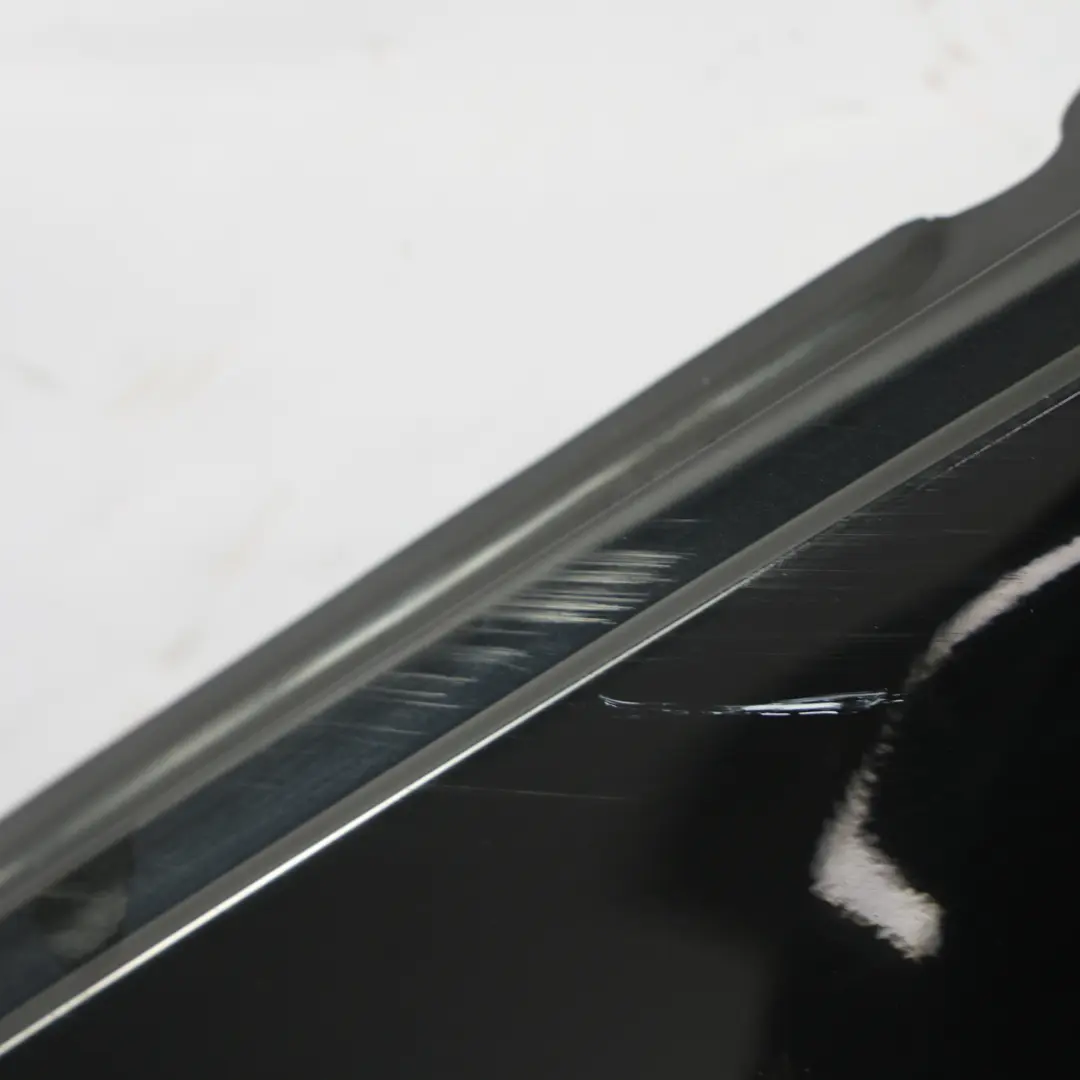 Pannello Laterale Anteriore Sinistro Parafango Mythical Black - Y9T per Audi A7 4G con numero di parte 4G8821105B Audi A7 4G Pannello Laterale Anteriore Sinistro Parafango Mythical Black - Y9T - SKU 4G8821105B-MYB - Numero di parte 4G8821105B