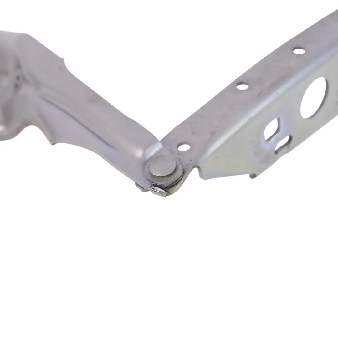 Cerniera Anteriore Sinistra Grigio Tornado-X7P per Audi A6 C7 A7 4G con numero di parte 4G8823301E Audi A6 C7 A7 4G Cerniera Anteriore Sinistra Grigio Tornado-X7P - SKU 4G8823301E-TOG - Numero di parte 4G8823301E