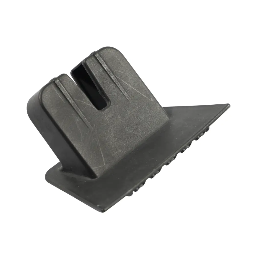 Rivestimento Interno Per Serratura Portellone Posteriore per Audi A7 4G con numero di parte 4G8827520 Audi A7 4G Rivestimento Interno Per Serratura Portellone Posteriore - SKU 4G8827520 - Numero di parte 4G8827520