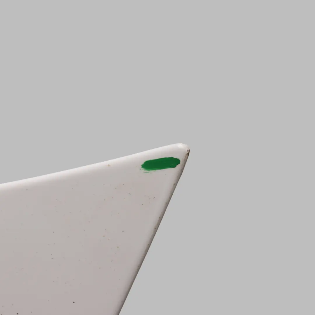 Spoiler Tailgate Trunk Trim Panel Ibis White - Y9C to Audi A7 4G Rear with Part number 4G8827934B Audi A7 4G Rear Spoiler Tailgate Trunk Trim Panel Ibis White - Y9C - SKU 4G8827934B-IWH - Part number 4G8827934B