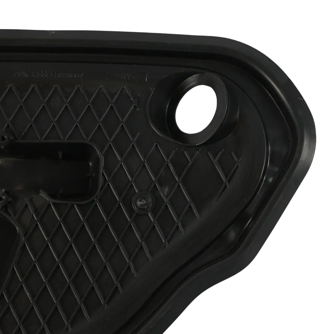 Cubierta Mecanismo Cierre Puerta Trasera Derecha para Audi A7 4G con número de pieza 4G8839916C Audi A7 4G Cubierta Mecanismo Cierre Puerta Trasera Derecha - SKU 4G8839916C - Número de pieza 4G8839916C