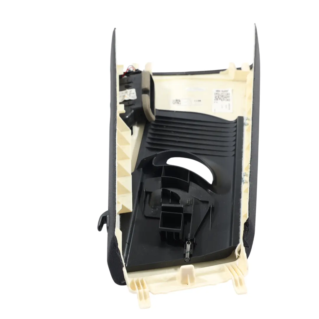 Cache De Montant B Supérieur Gauche Noir pour Audi A7 4G à propos du numéro de pièce 4G8867243A Audi A7 4G Cache De Montant B Supérieur Gauche Noir - SKU 4G8867243A - Numéro de pièce 4G8867243A