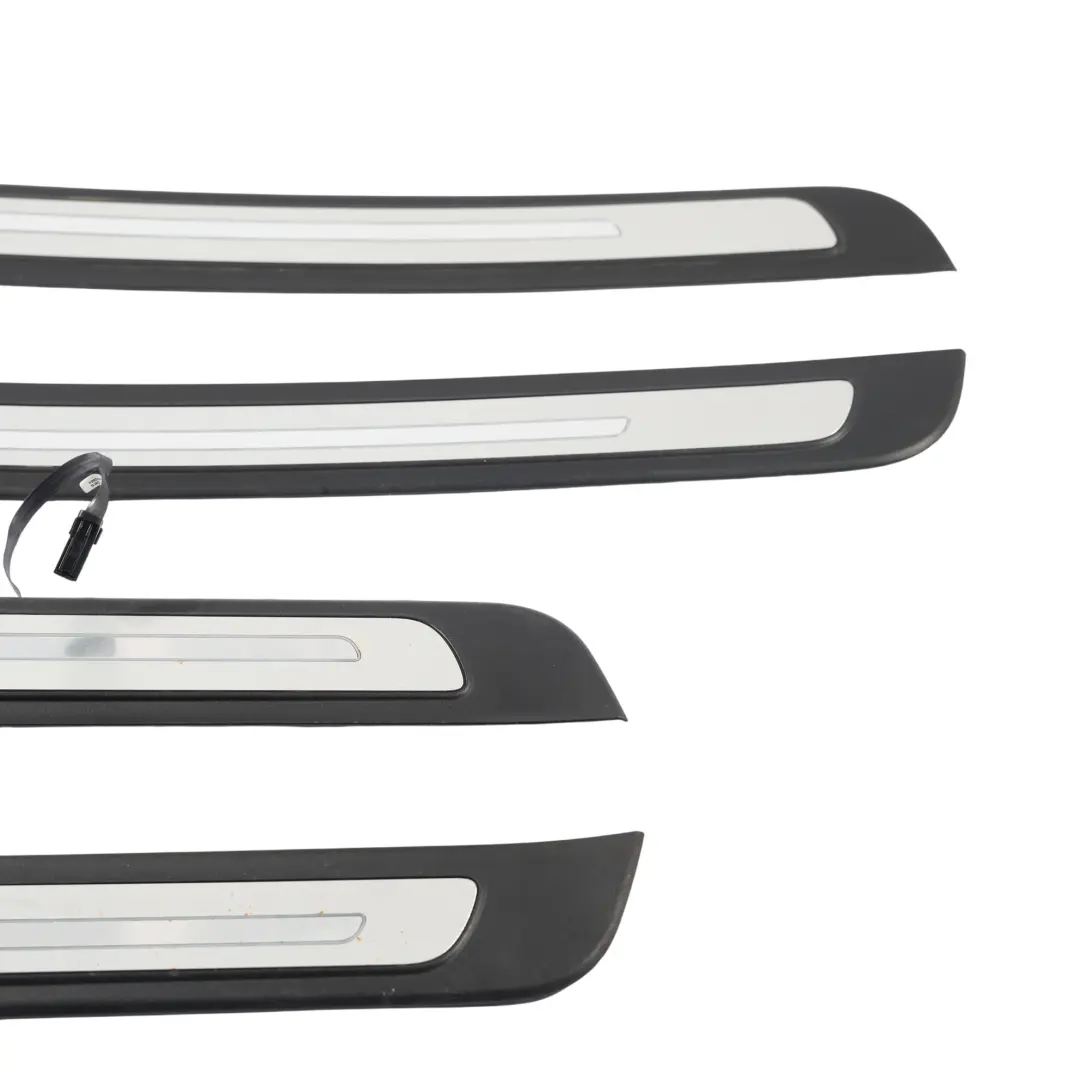 Set Di Modanature Sottoporta Anteriori E Posteriori per Audi A7 4G con numero di parte 4G8947406C Audi A7 4G Set Di Modanature Sottoporta Anteriori E Posteriori - SKU 4G8947406C-1 - Numero di parte 4G8947406C