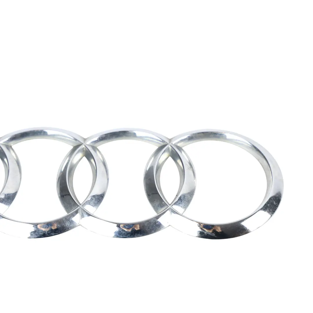 Emblema Cromado Portón Trasero para Audi A6 S6 RS6 C7 con número de pieza 4G9853742 Audi A6 S6 RS6 C7 Emblema Cromado Portón Trasero - SKU 4G9853742 - Número de pieza 4G9853742