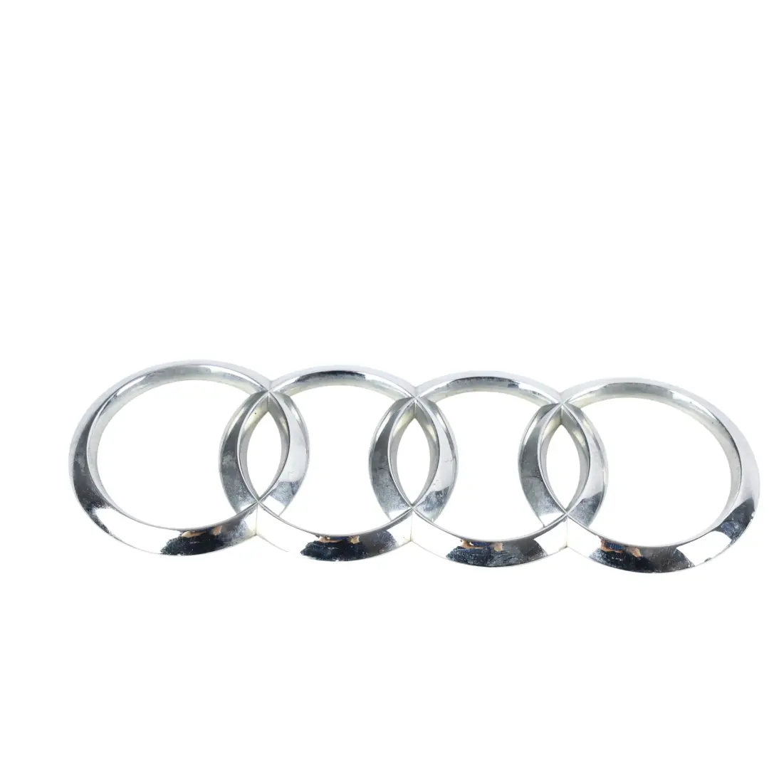 Emblemat Logo Tylnej Klapy Bagażnika Chrom do Audi A6 S6 RS6 C7 o numerze 4G9853742 Audi A6 S6 RS6 C7 Emblemat Logo Tylnej Klapy Bagażnika Chrom - SKU 4G9853742 - Numer Części 4G9853742