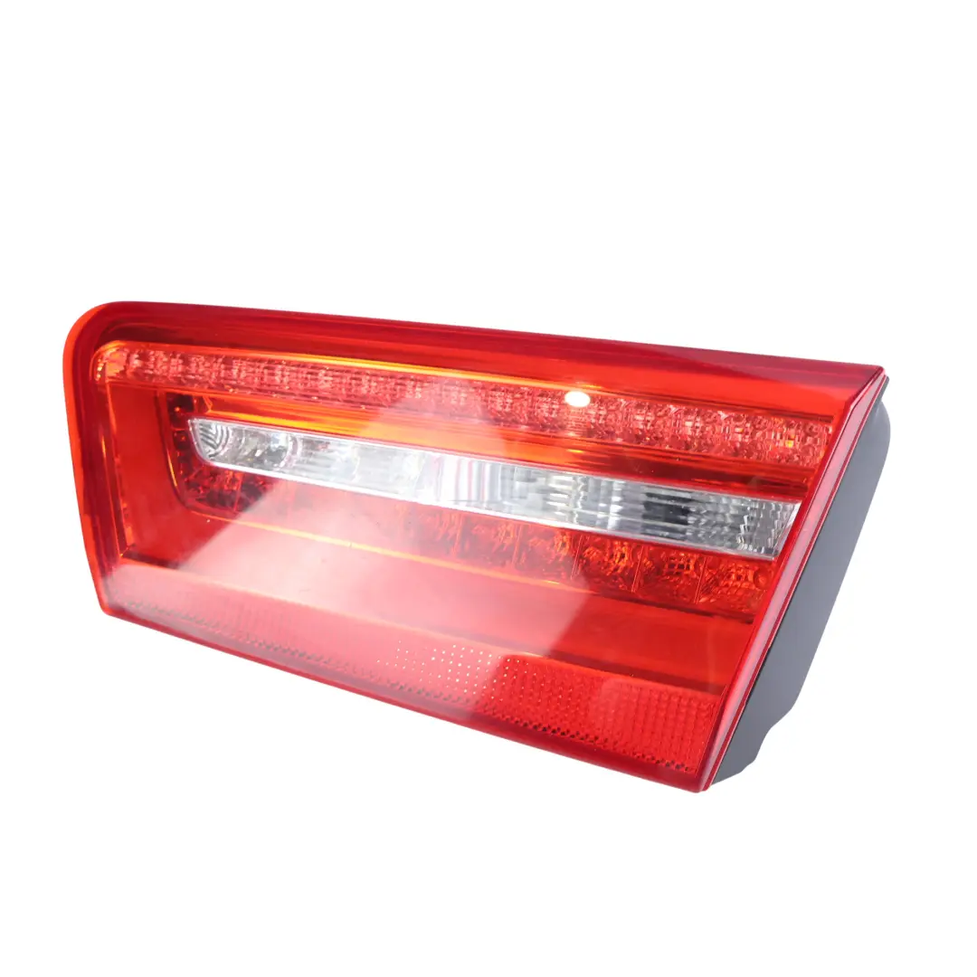 Feu De Hayon Arrière Droit Intérieur pour Audi A6 C7 à propos du numéro de pièce 4G9945094B Audi A6 C7 Feu De Hayon Arrière Droit Intérieur - SKU 4G9945094B - Numéro de pièce 4G9945094B