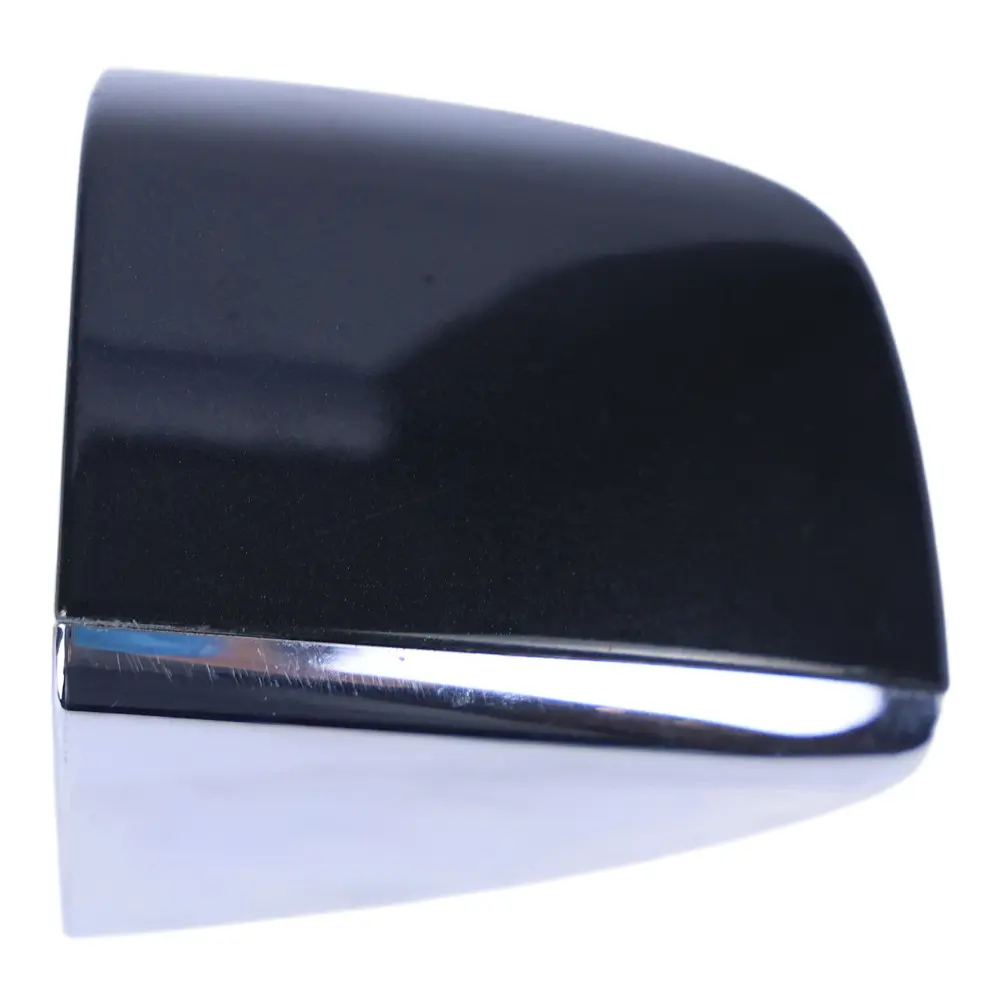 Maniglia Della Portiera Posteriore Destra Grigio - X7U per Audi A8 D4 con numero di parte 4H0837880C Audi A8 D4 Maniglia Della Portiera Posteriore Destra Grigio - X7U - SKU 4H0837880C-OGR - Numero di parte 4H0837880C