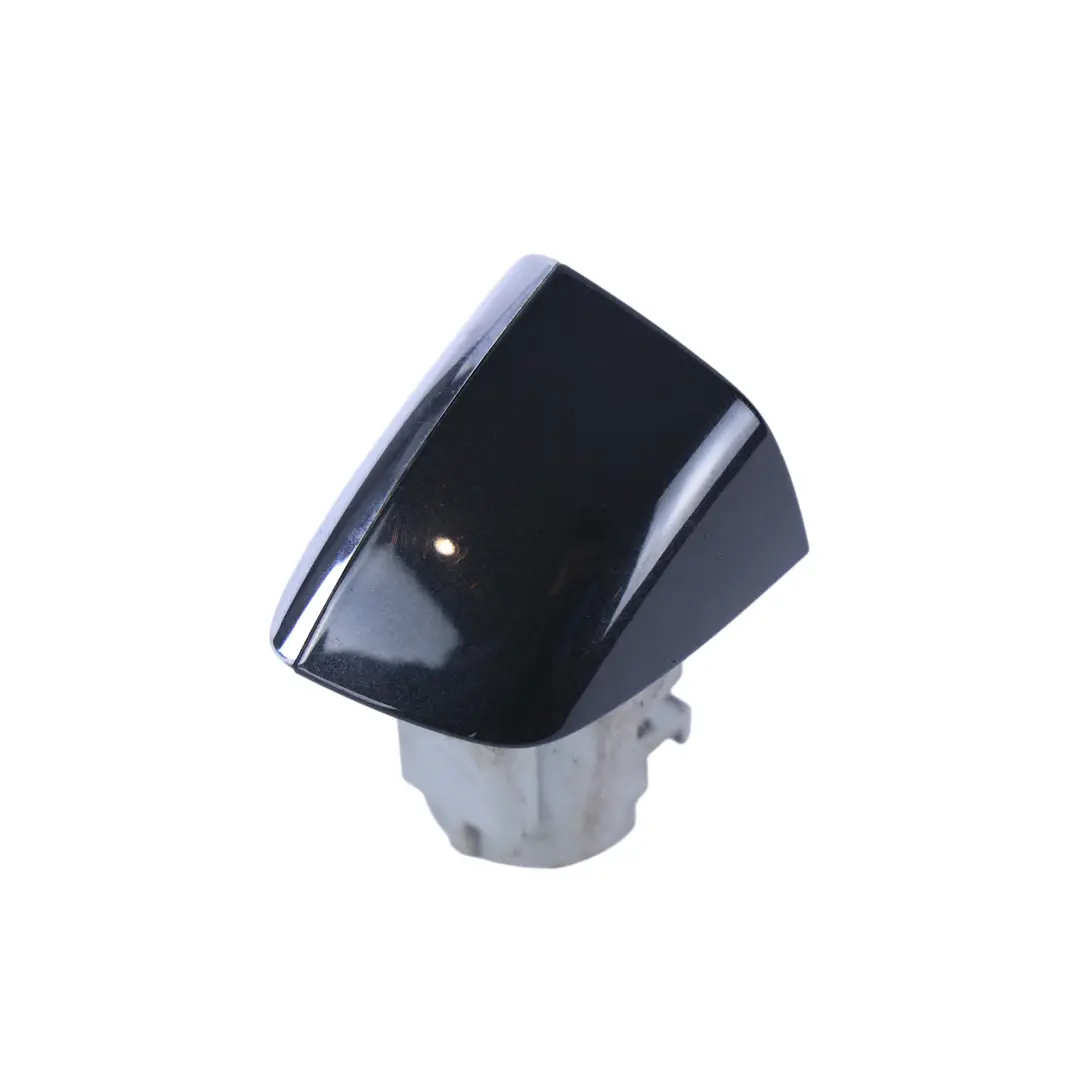 Maniglia Della Portiera Posteriore Destra Grigio - X7U per Audi A8 D4 con numero di parte 4H0837880C Audi A8 D4 Maniglia Della Portiera Posteriore Destra Grigio - X7U - SKU 4H0837880C-OGR - Numero di parte 4H0837880C