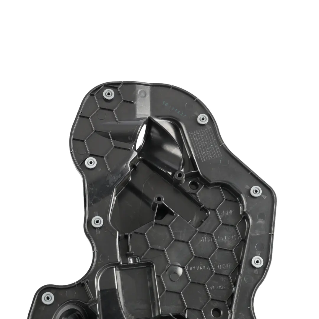 Copertura Meccanismo Bloccaggio Porta Posteriore Sinistro per Audi A8 D4 con numero di parte 4H0839915 Audi A8 D4 Copertura Meccanismo Bloccaggio Porta Posteriore Sinistro - SKU 4H0839915 - Numero di parte 4H0839915