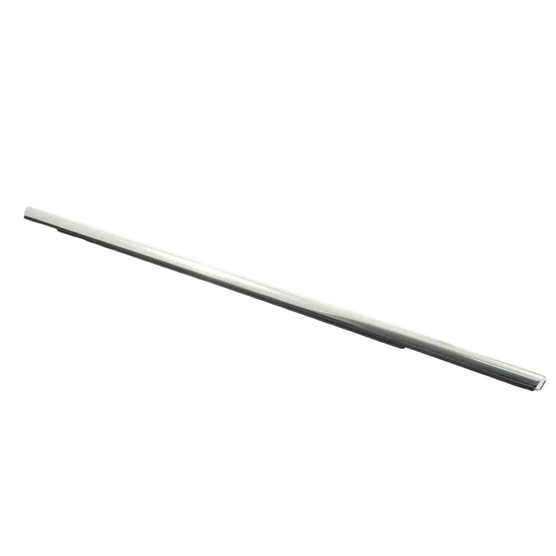 Joint De Vitre De Porte Arrière Droite Chromé pour Audi A8 D4 à propos du numéro de pièce 4H0853764D Audi A8 D4 Joint De Vitre De Porte Arrière Droite Chromé - SKU 4H0853764D - Numéro de pièce 4H0853764D