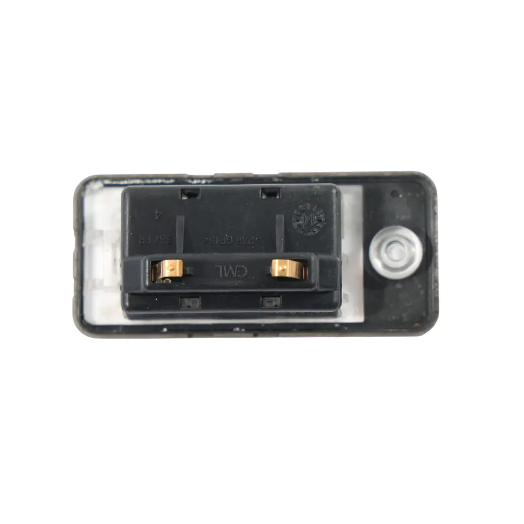 Placa De Matrícula Trasera Luz Panel Izquierdo para Audi A8 D4 con número de pieza 4H0943021 Audi A8 D4 Placa De Matrícula Trasera Luz Panel Izquierdo - SKU 4H0943021 - Número de pieza 4H0943021