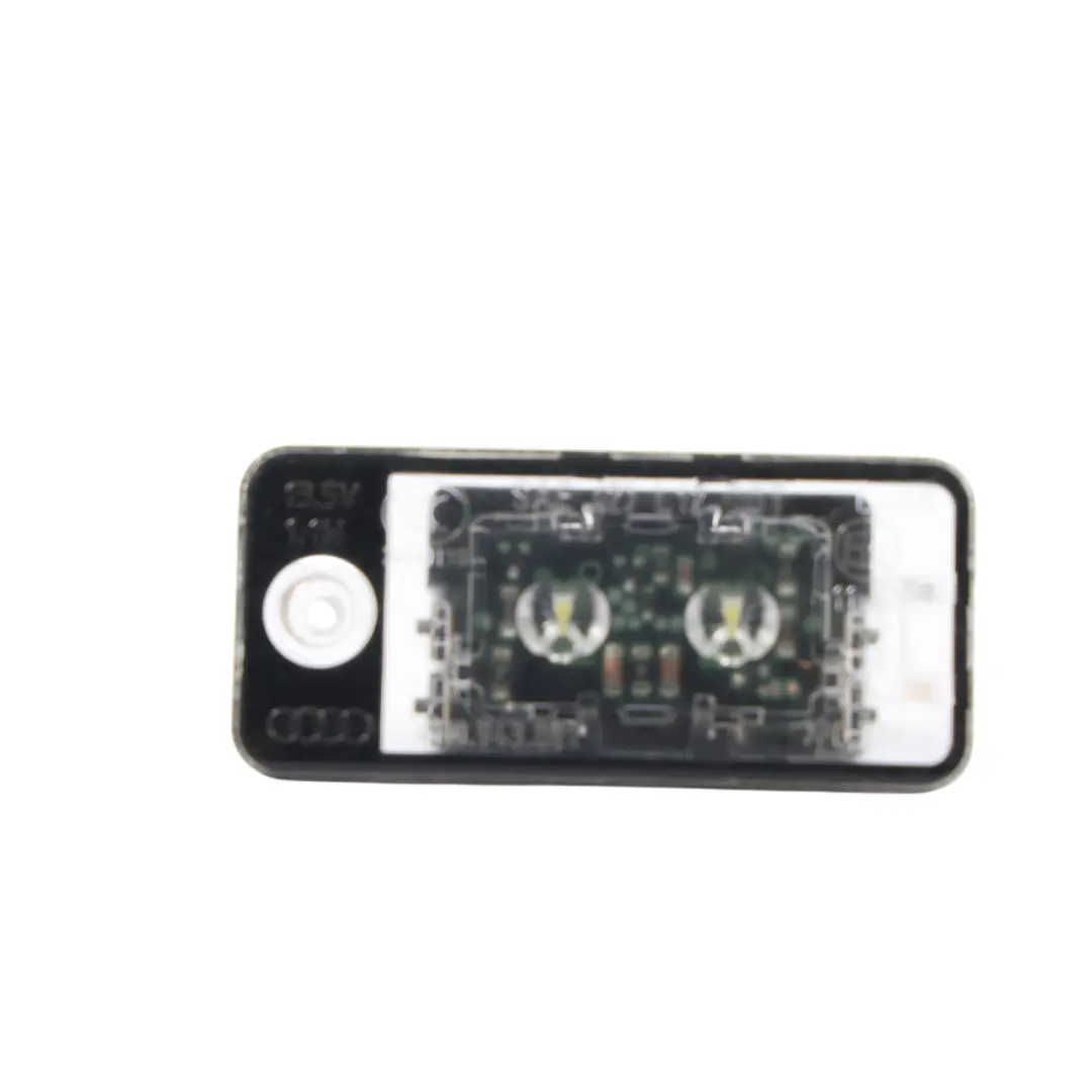 Hintere Nummern Schild Leuchte Lampe Links für Audi A8 D4 mit Teilenummer 4H0943021 Audi A8 D4 Hintere Nummern Schild Leuchte Lampe Links - SKU 4H0943021 - Teilenummer 4H0943021