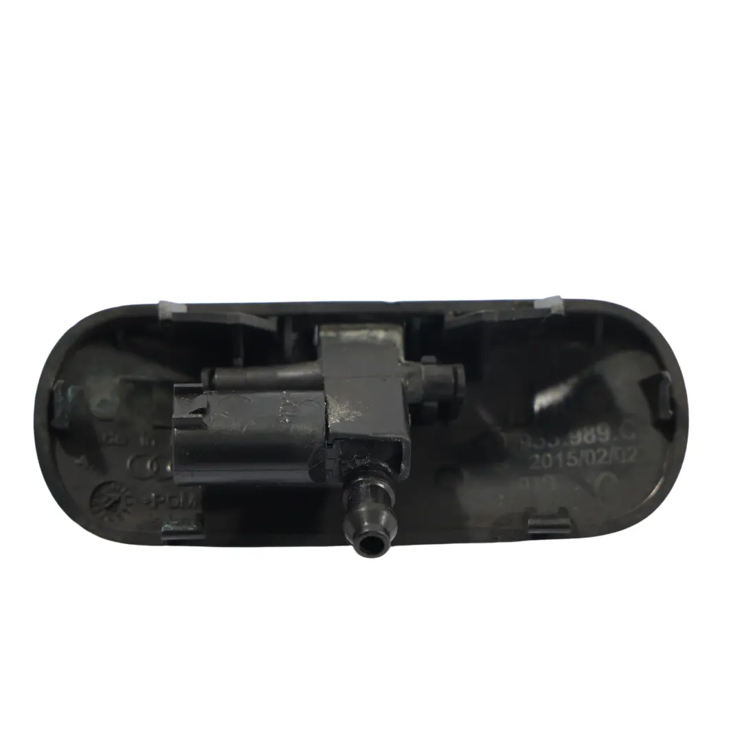 Ugello Getto Liquido Lavavetro Centro 4H0955988C per Audi A8 D4 con numero di parte 4H0955989C Audi A8 D4 Ugello Getto Liquido Lavavetro Centro 4H0955988C - SKU 4H0955989C - Numero di parte 4H0955989C