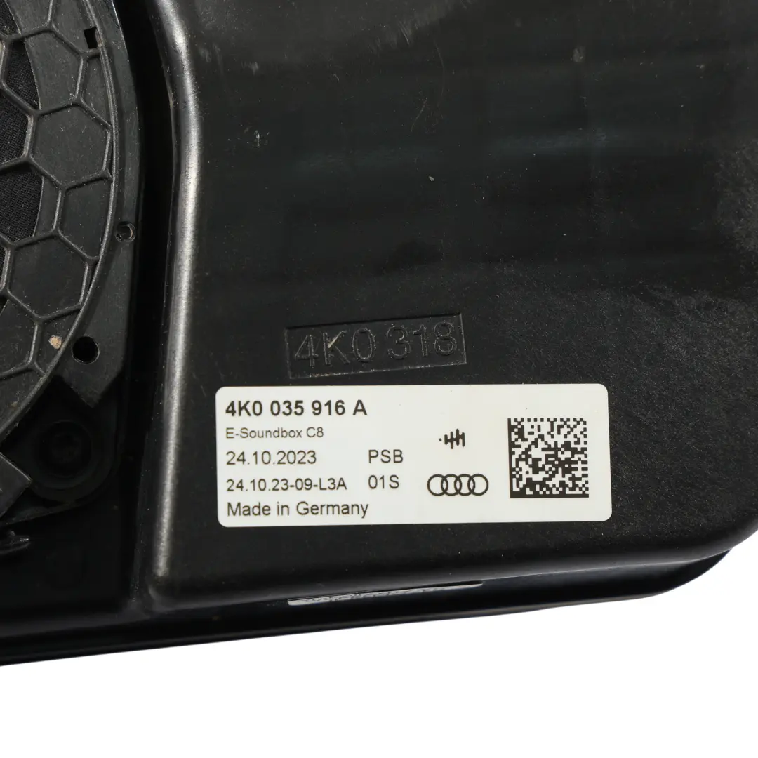 Głośnik Generator Dźwięków Silnika do Audi A6 C8 o numerze 4K0035916A Audi A6 C8 Głośnik Generator Dźwięków Silnika - SKU 4K0035916A - Numer Części 4K0035916A