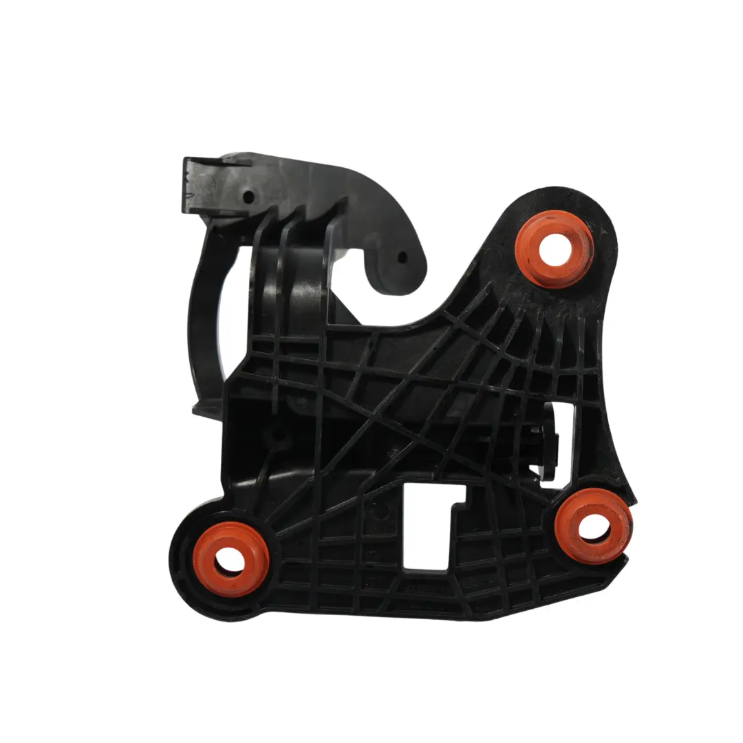 Supporto Pompa Liquido Raffreddamento Staffa per Audi A6 C8 A7 con numero di parte 4K0121313D Audi A6 C8 A7 Supporto Pompa Liquido Raffreddamento Staffa - SKU 4K0121313D - Numero di parte 4K0121313D