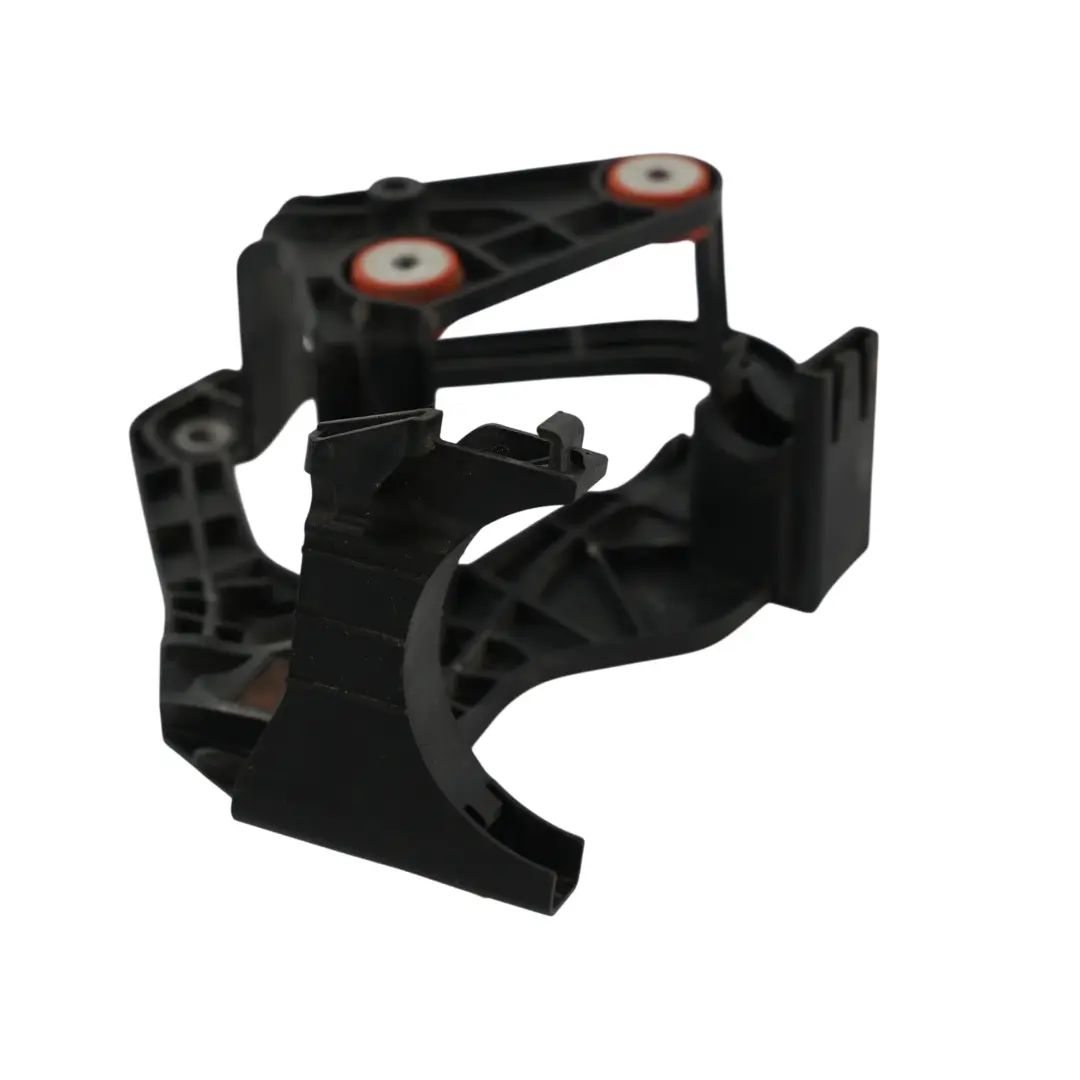 Uchwyt Mocowanie Pompy Wody do Audi A6 C8 o numerze 4K0145879AA Audi A6 C8 Uchwyt Mocowanie Pompy Wody - SKU 4K0145879AA - Numer Części 4K0145879AA