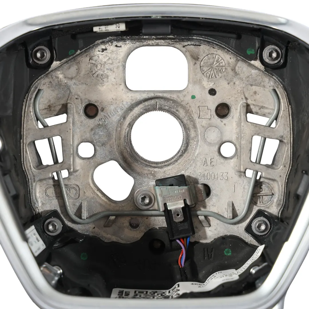 Lenkrad Schwarz Leder Flachboden Grau Gewinde für Audi A6 C8 mit Teilenummer 4K0419091N Audi A6 C8 Lenkrad Schwarz Leder Flachboden Grau Gewinde - SKU 4K0419091N - Teilenummer 4K0419091N