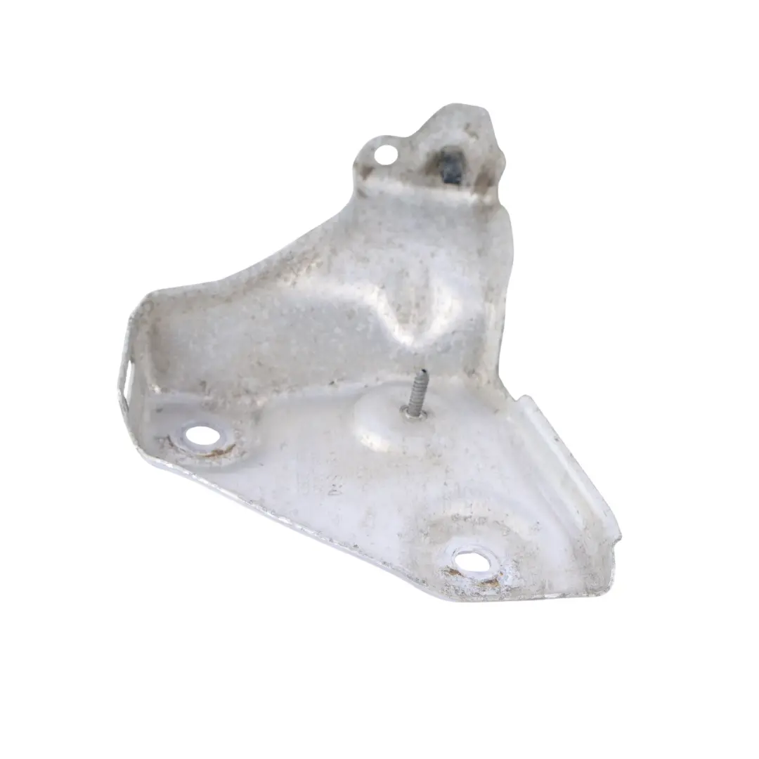 Bumper Holding Strap Bracket Holder Rear Right O/S to Audi A6 C8 with Part number 4K0807330 Audi A6 C8 Bumper Holding Strap Bracket Holder Rear Right O/S - SKU 4K0807330 - Part number 4K0807330