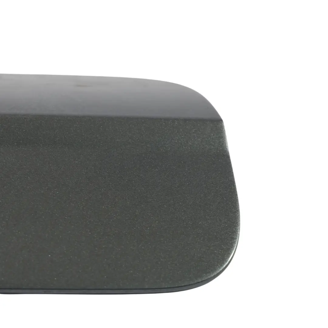 Kraftstoff Tankklappe Daytona Grau Perleffekt - Z7S für Audi A6 C8 mit Teilenummer 4K0809907B Audi A6 C8 Kraftstoff Tankklappe Daytona Grau Perleffekt - Z7S - SKU 4K0809907B-DGR - Teilenummer 4K0809907B