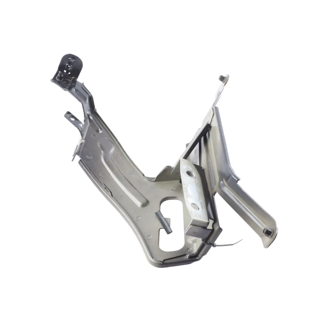 Wing Fender Bracket Holder Brace Front Right O/S Grey to Audi A6 C8 with Part number 4K0821132 Audi A6 C8 Wing Fender Bracket Holder Brace Front Right O/S Grey - SKU 4K0821132 - Part number 4K0821132